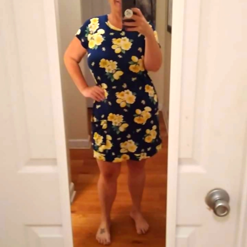 NWOT TACERA Lemon Print Dress Sz M